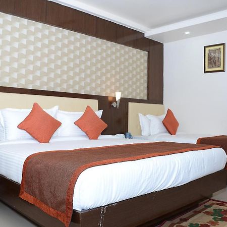 Vaishnavi Clarks Inn Buxar Exteriör bild