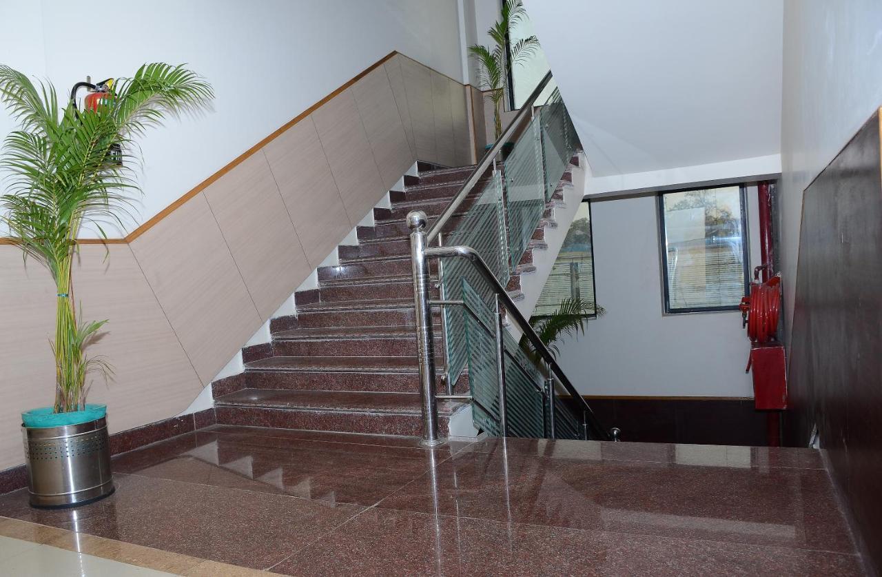 Vaishnavi Clarks Inn Buxar Exteriör bild